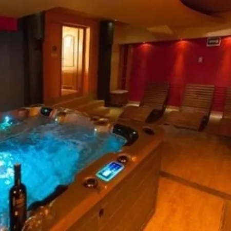 In Pomer Mit Privatem Pool Отель *